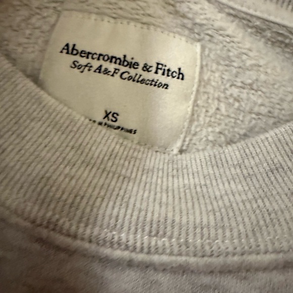 Abercrombie & Fitch Women’s Heather Gray Tennis Academy Sweatshirt - XS - Picture 2 of 3